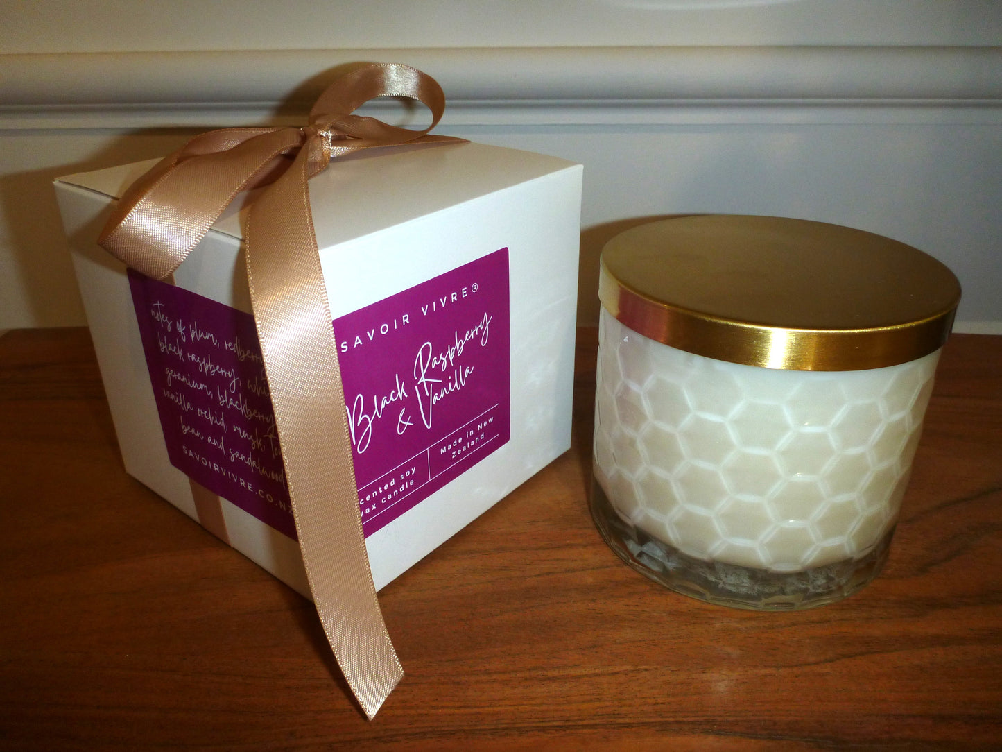 Black Raspberry and Vanilla Soy Wax Candle NZ Savoir Vivre