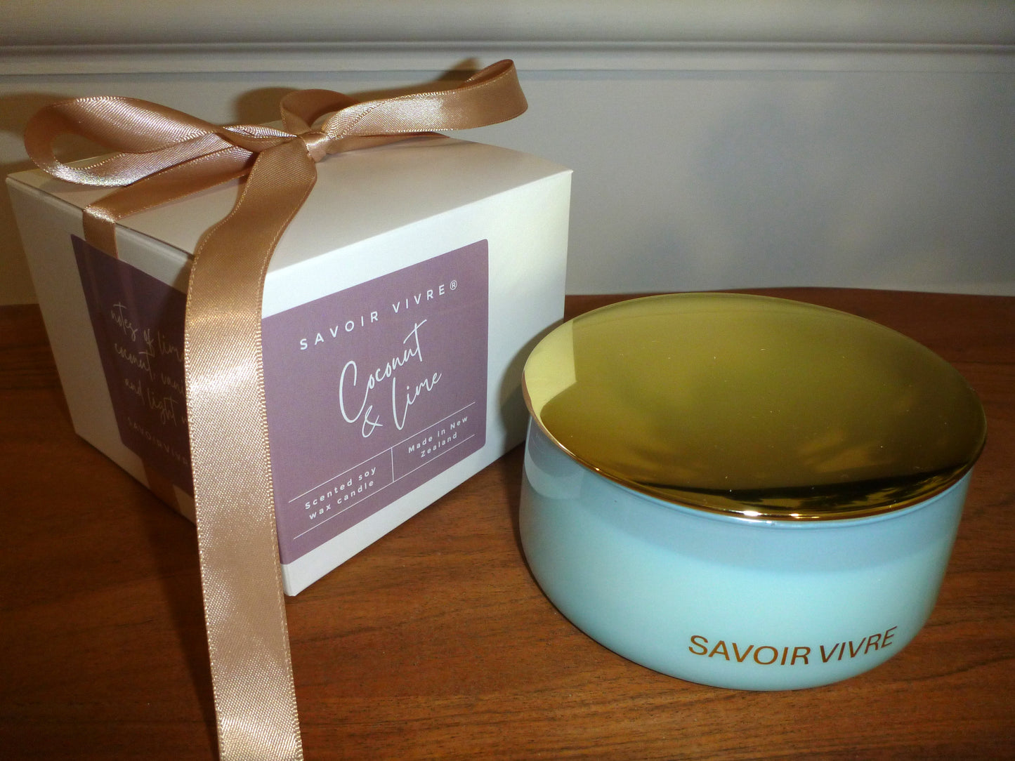 Savoir Vivre Coconut Lime Blue Soy Candle 300g NZ
