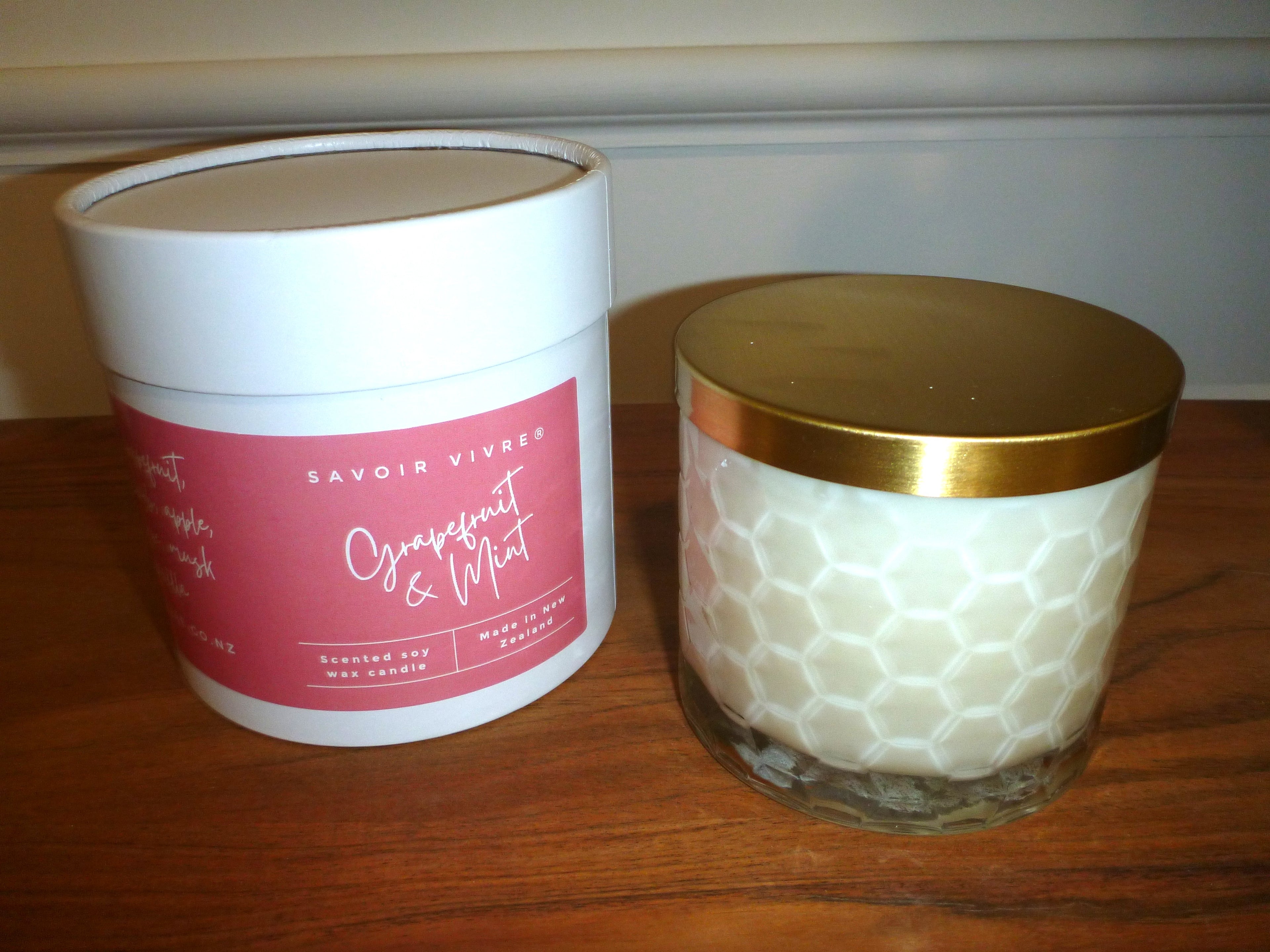 Grapefruit and Mint Soy Wax Candle NZ Savoir Vivre