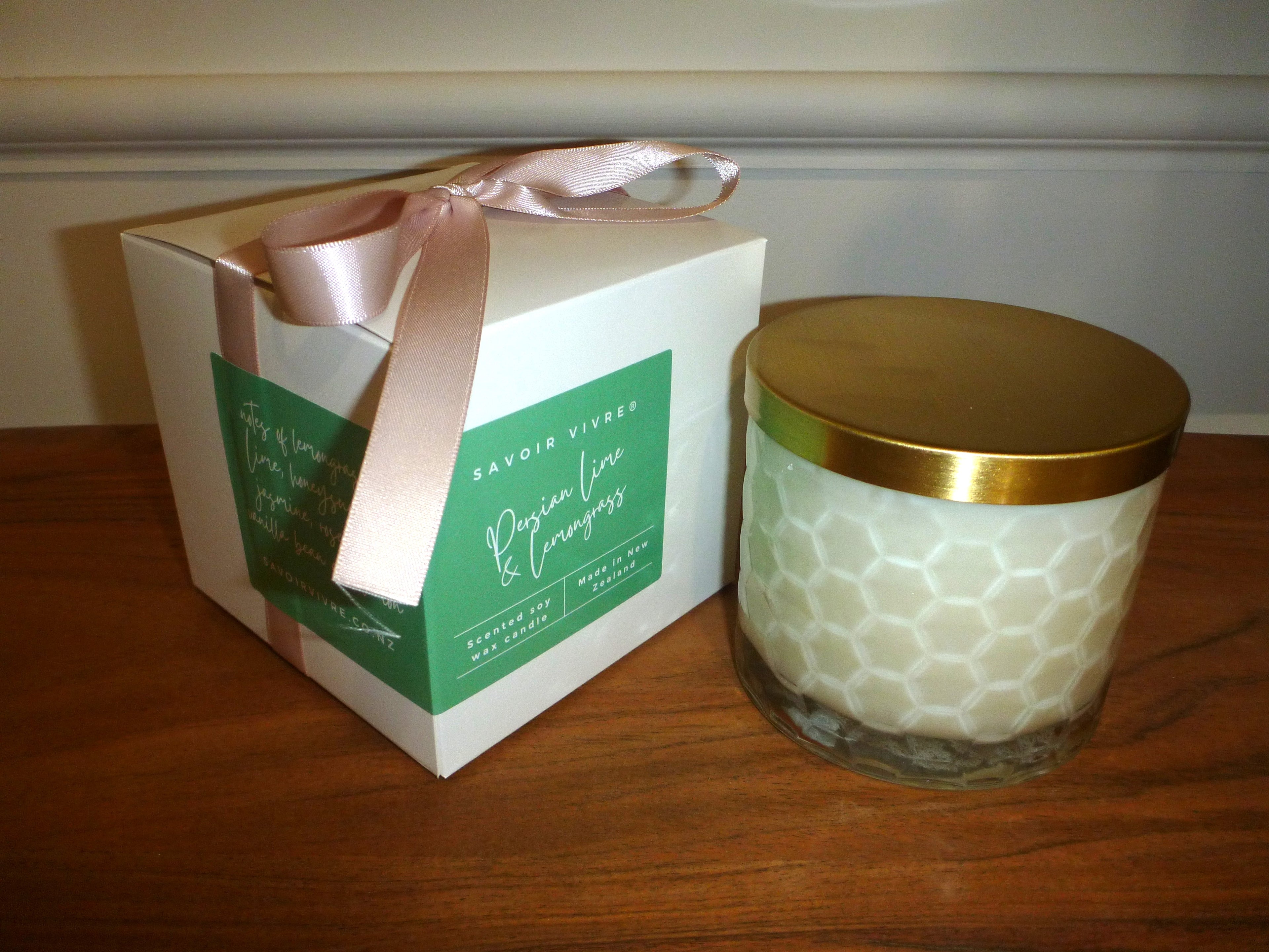 Savoir Vivre Persian Lime and Lemongrass soy candle NZ