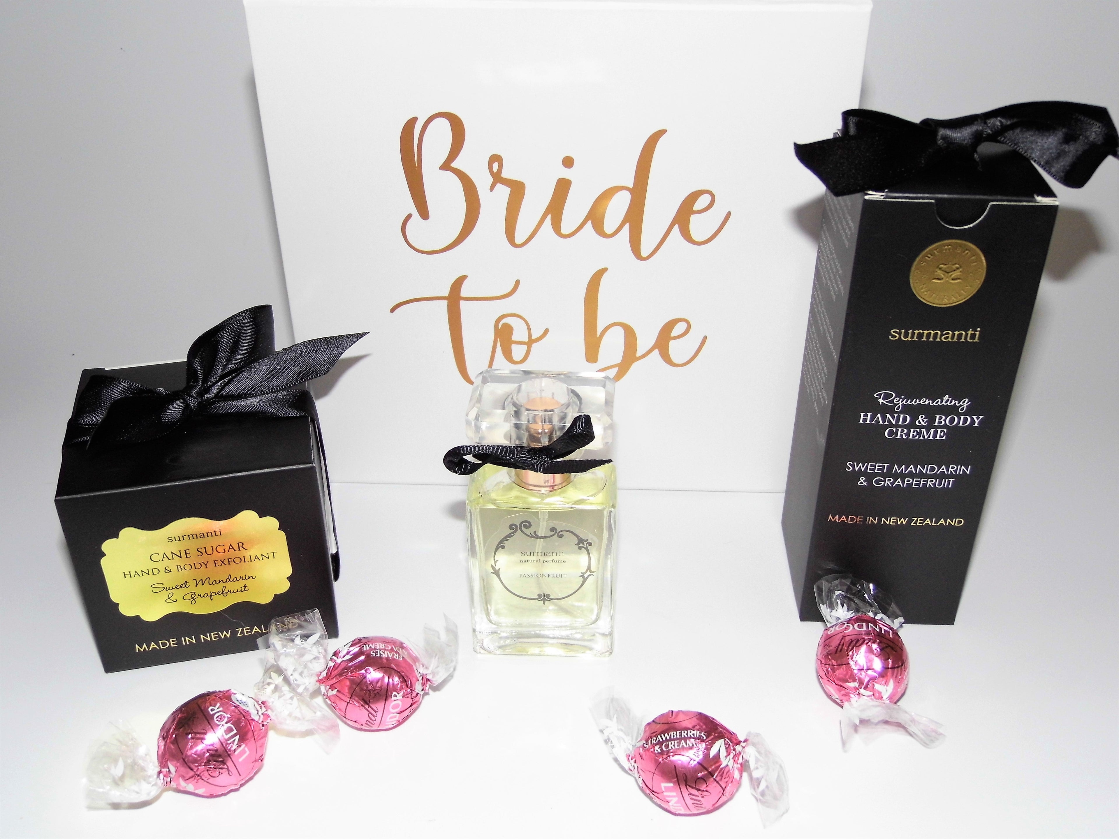 Mini-Large ’Bride To Be’ Custom Deluxe Gift Box (Add 3-10 items approx.)
