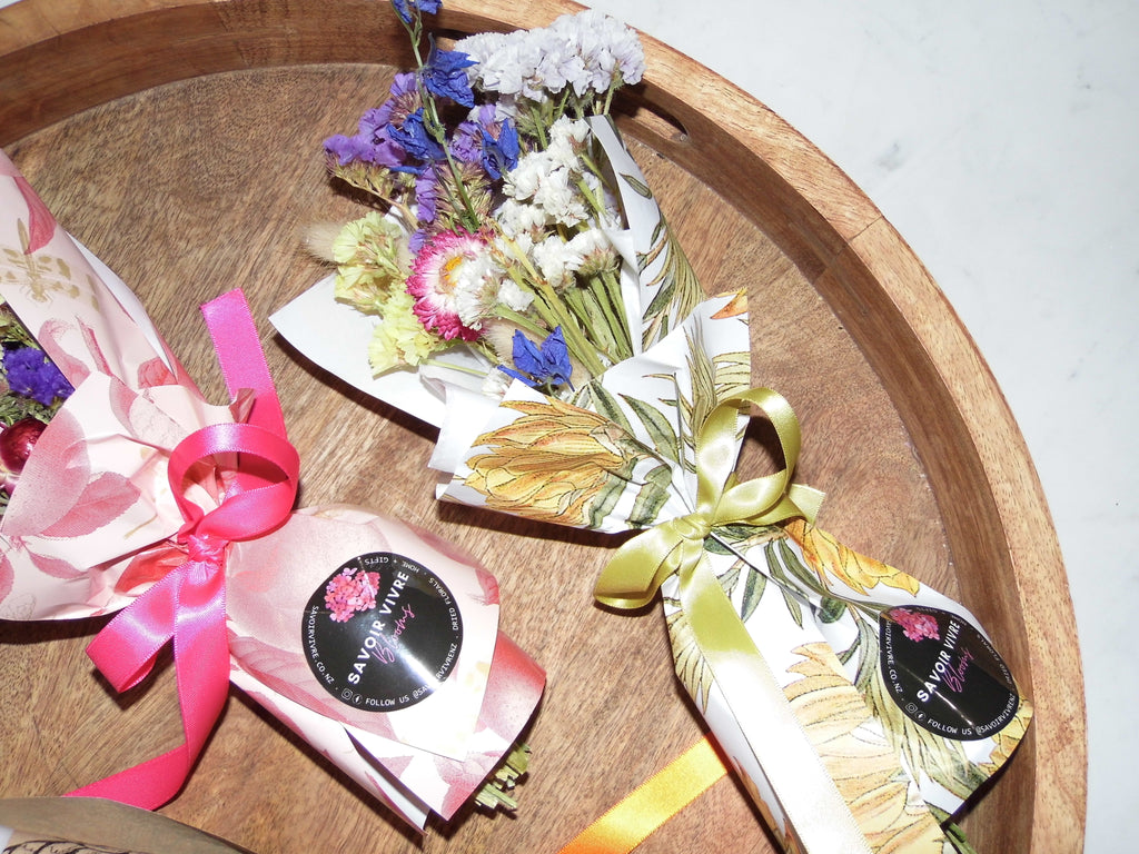 Mini Romantic Dried Flower Bouquet NZ Savoir Vivre Homewares & Gifts